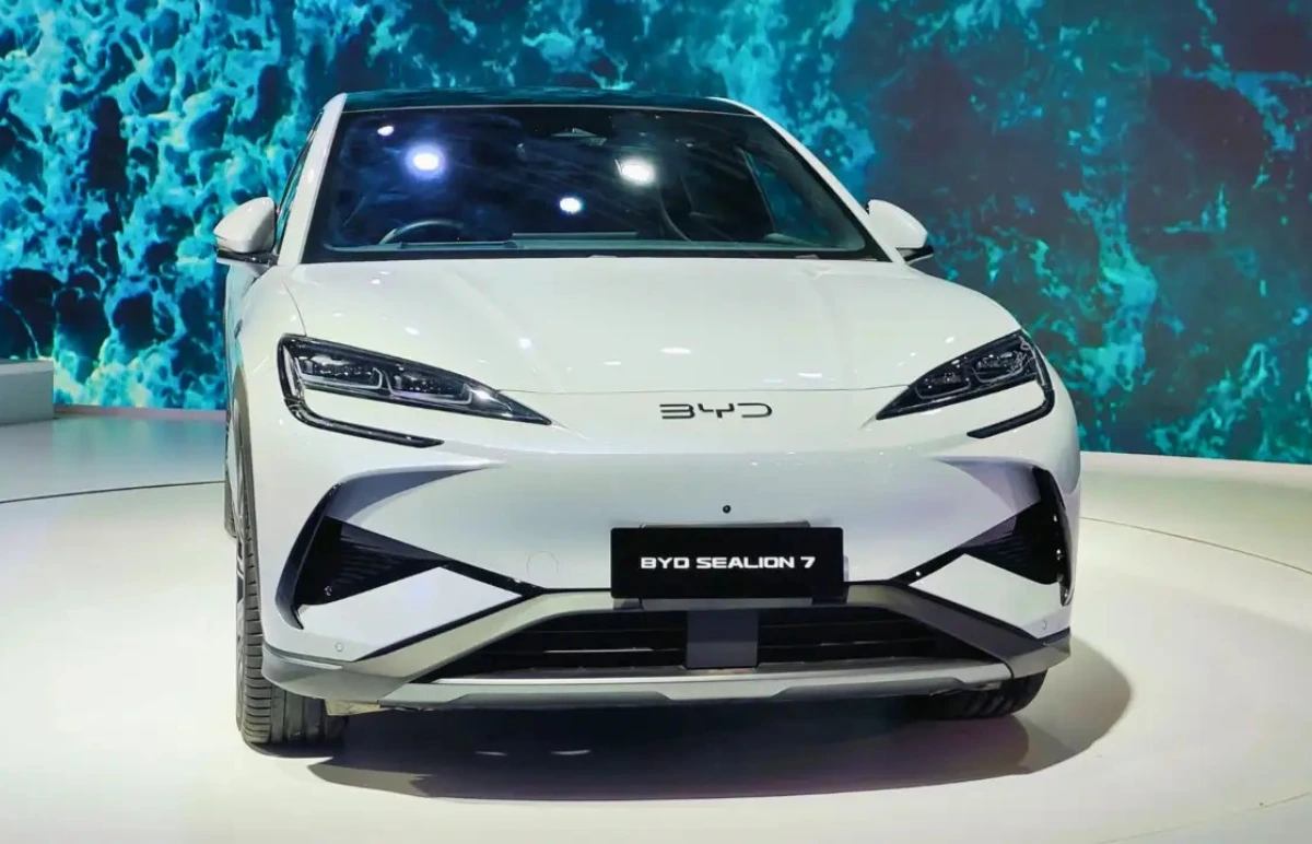 BYD Sealion 7 First Anniversary Edition Price Revealed | Launched at Rs 49.4 lakh Featured Image